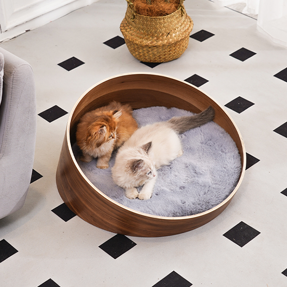 Katzenbett – Ganzjähriges Katzenbett aus Massivholz im neuen Stil, rund, mit Polster
