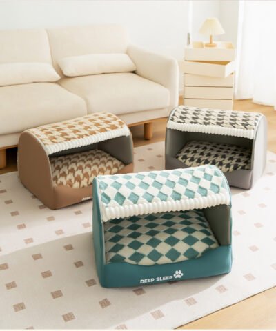 Autumn and winter, dogs sleep peacefully in drawers, dog beds with golden fur, large dog beds for deep sleep, cat beds, and pet beds for all seasons